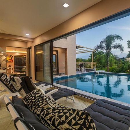 Saffronstays Aura, Alibaug - Luxury Pool Villa With A Game Room And Spacious Lawn Alībāg Exterior foto