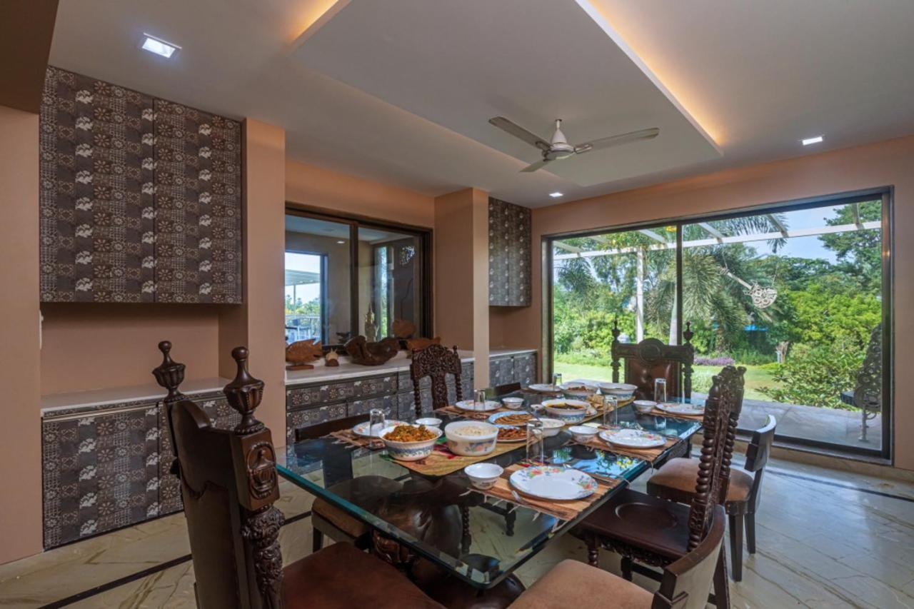 Saffronstays Aura, Alibaug - Luxury Pool Villa With A Game Room And Spacious Lawn Alībāg Exterior foto