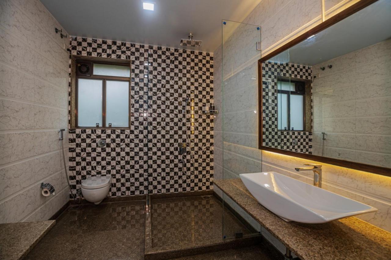 Saffronstays Aura, Alibaug - Luxury Pool Villa With A Game Room And Spacious Lawn Alībāg Exterior foto